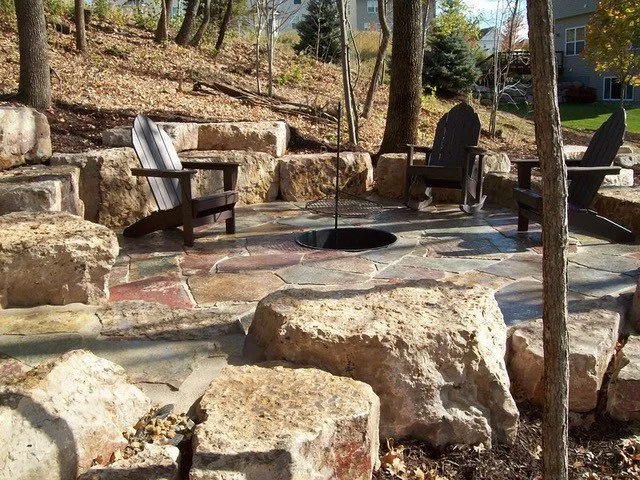 Trusted landscaping services in Rosemount, MN - Boulder Images