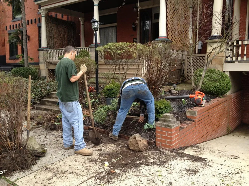 Affordable lawn mowing service experts serving Pittsburgh, PA - Boulder Landscapes