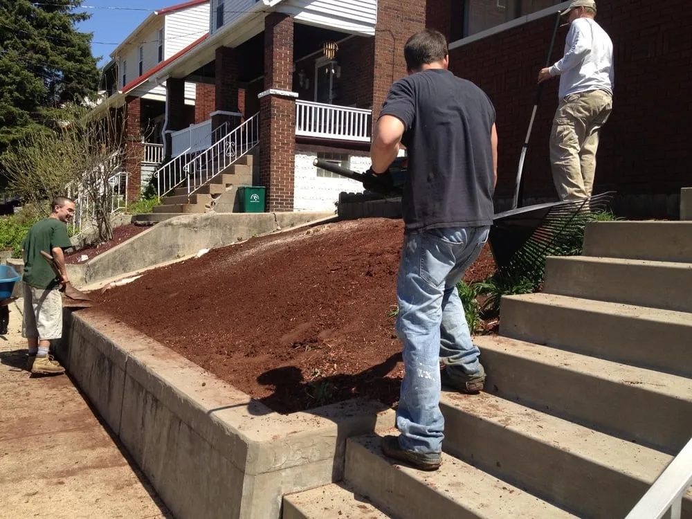 Custom yard maintenance in Pittsburgh, PA - Boulder Landscapes