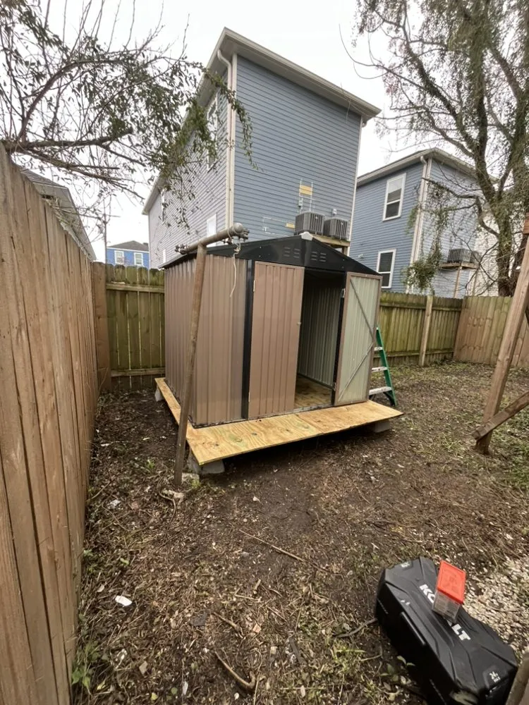 Custom lawn mowing service for beautiful yards across New Orleans, LA - Boundless Task-Force