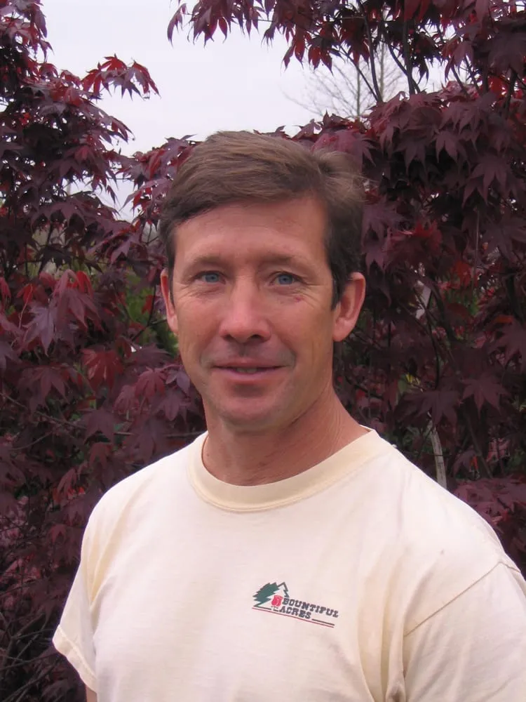 Expert yard cleanup service in Buckingham, PA - Bountiful Acres