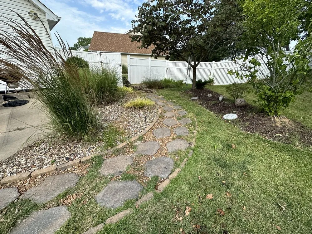 Affordable yard cleanup service in St. Peters, MO - Bova Landscape