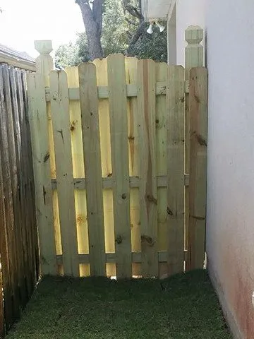 Custom lawn mowing service experts serving Navarre, FL - Bowien's Lawn Care & Home Improvement