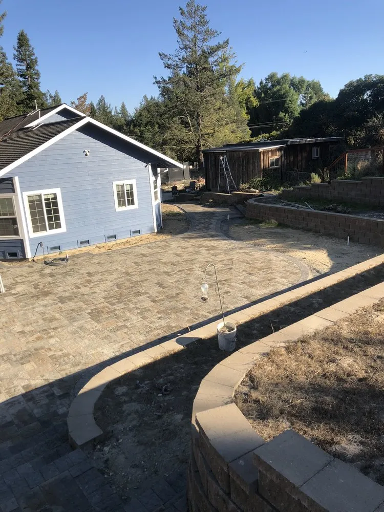 Custom outdoor landscaping experts serving Windsor, CA - Bowman and Son Landscaping