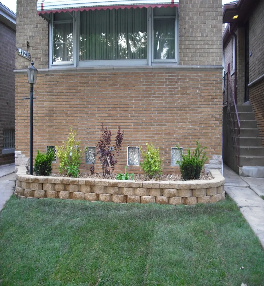 Top-rated outdoor landscaping with custom design across Chicago, IL - Bowman Property Services