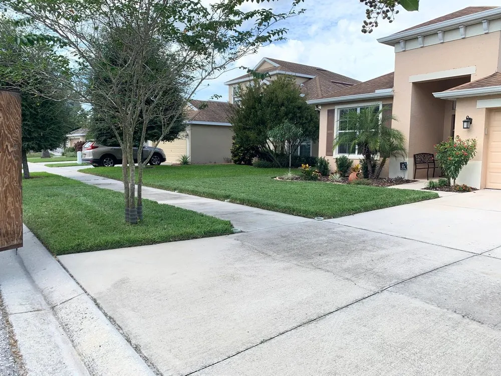 Custom landscaping services for year-round maintenance across Riverview, FL - Bowmanite Lawn Care