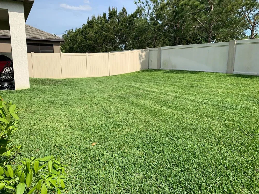 Local lawn mowing service in Riverview, FL by Bowmanite Lawn Care
