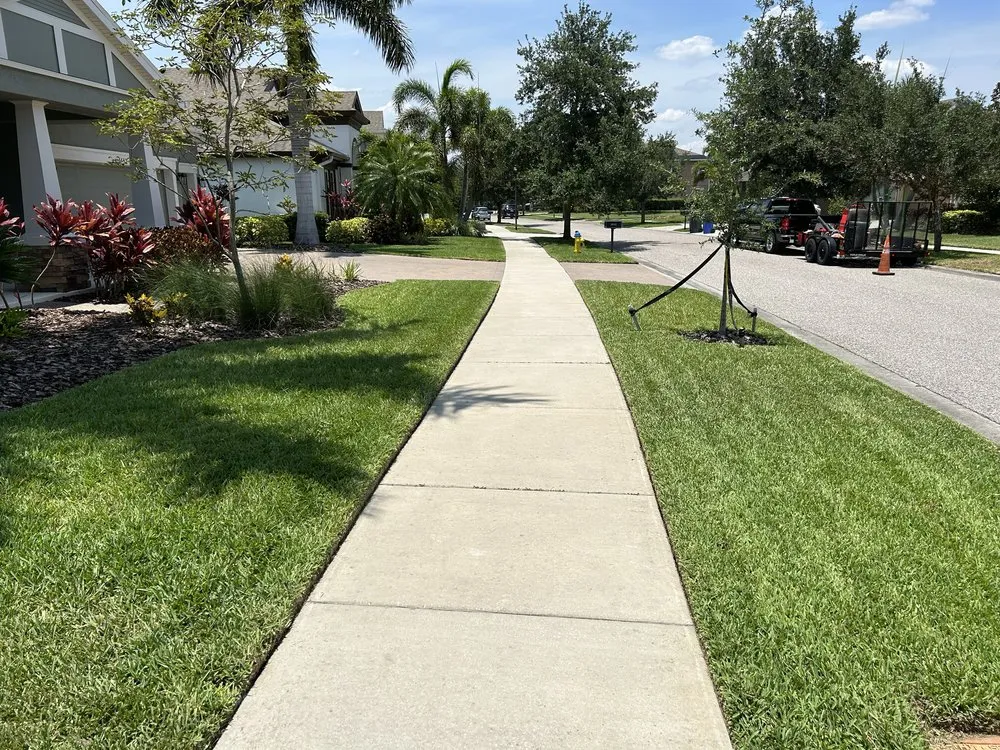 Professional lawn mowing service near you across Riverview, FL - Bowmanite Lawn Care
