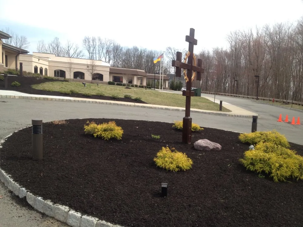 Professional garden landscaping experts serving East Hanover, NJ - Box Brothers Landscaping, LLC