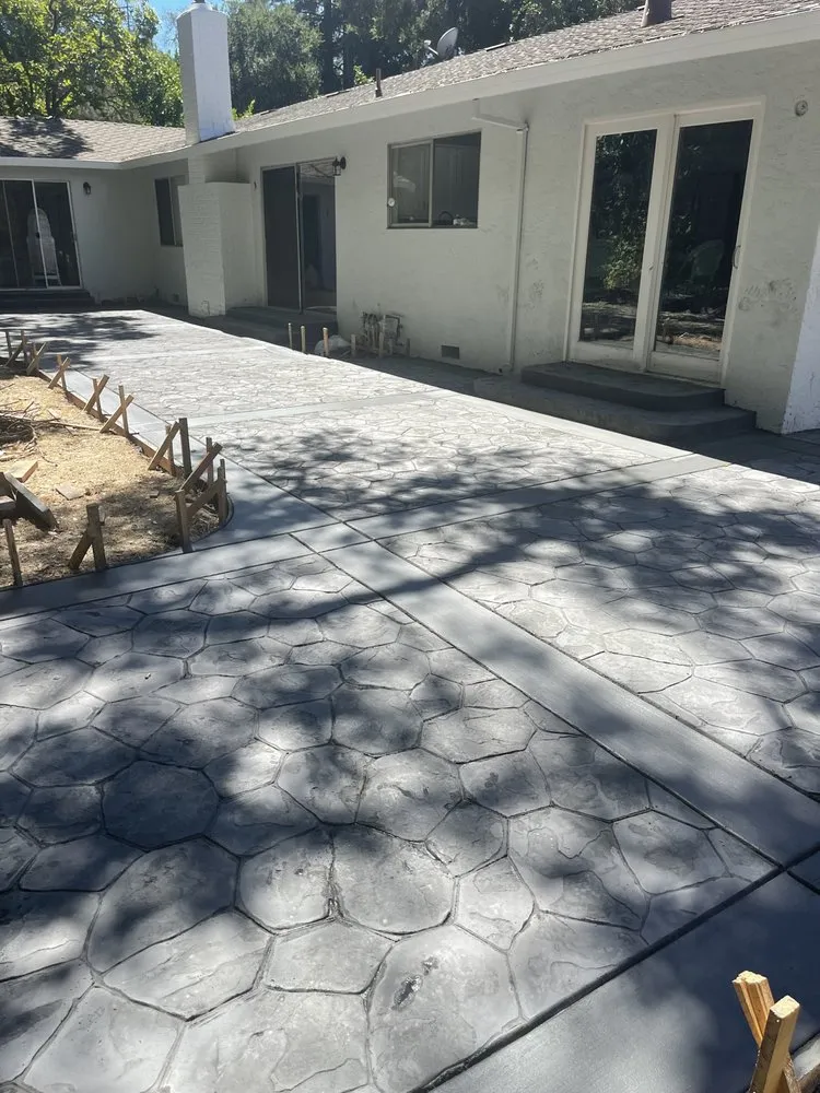 Local yard maintenance for residential properties in Pacheco, CA by BoxxedOut