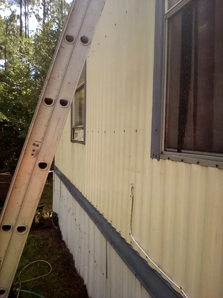 Top-rated landscaping services for homes in Hilliard, FL by Boyd's Lawn Care And Dabris