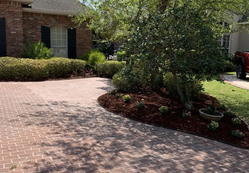 Local lawn mowing service in Pearl River, LA - Boyet Lawn & Landworks