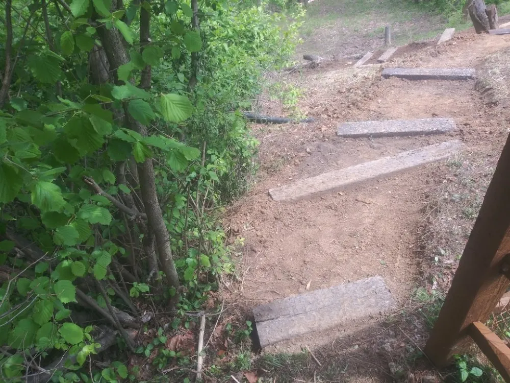 Custom landscaping services in Cincinnati, OH by Boyles Outdoor Services