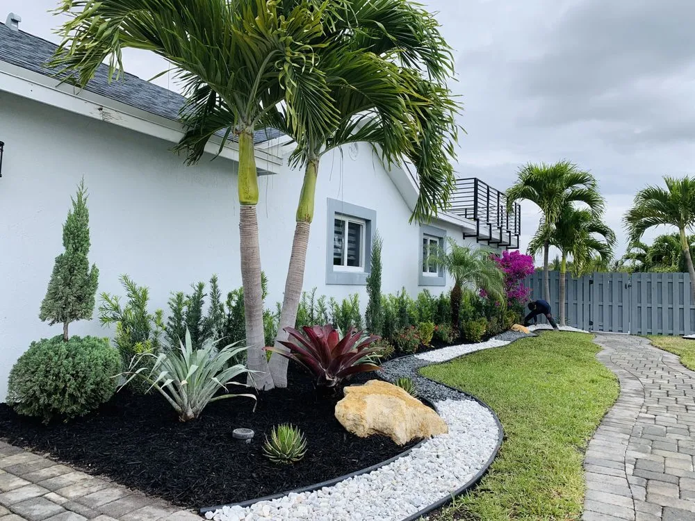 Professional landscape design experts serving Lake Worth, FL - Boynton Beach Landscaping