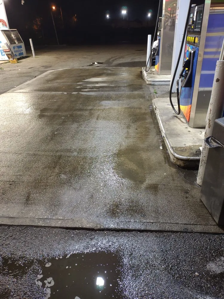 Expert lawn mowing service in Columbus, OH by Boysaw maintenance consultants