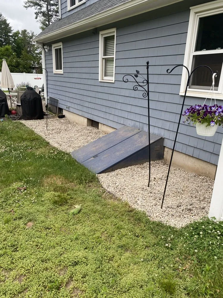 Top-rated landscaping services with custom design in Simsbury, CT by Bozscapes