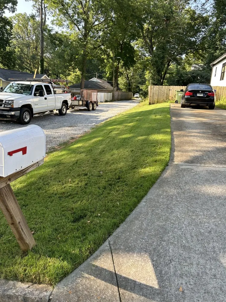 Professional yard cleanup service in Atlanta, GA - Bozz Lawn Care