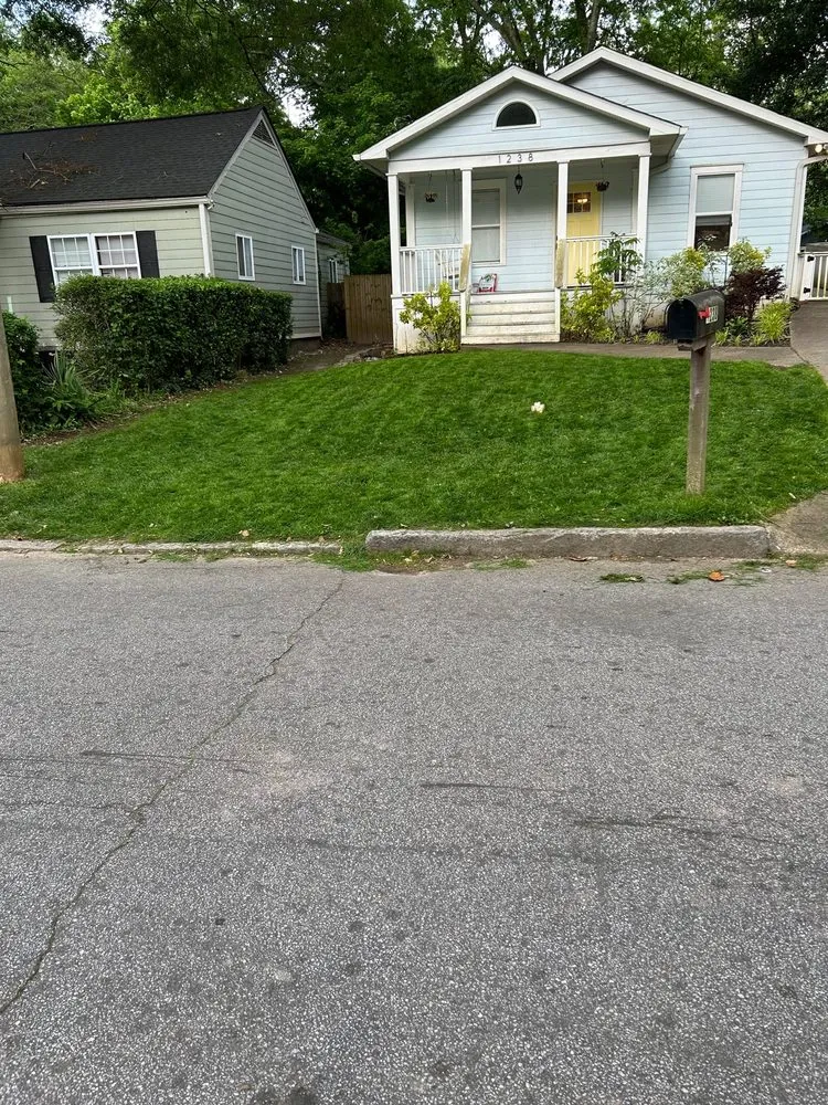 Top-rated garden landscaping experts serving Atlanta, GA - Bozz Lawn Care