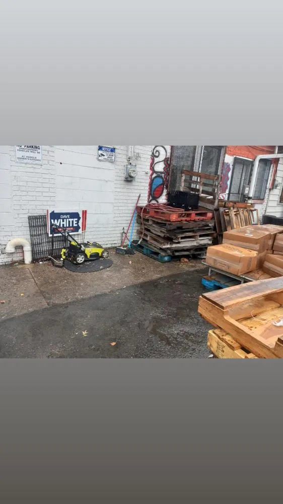 Local lawn care service for residential properties in Philadelphia, PA by BP Lawn Care