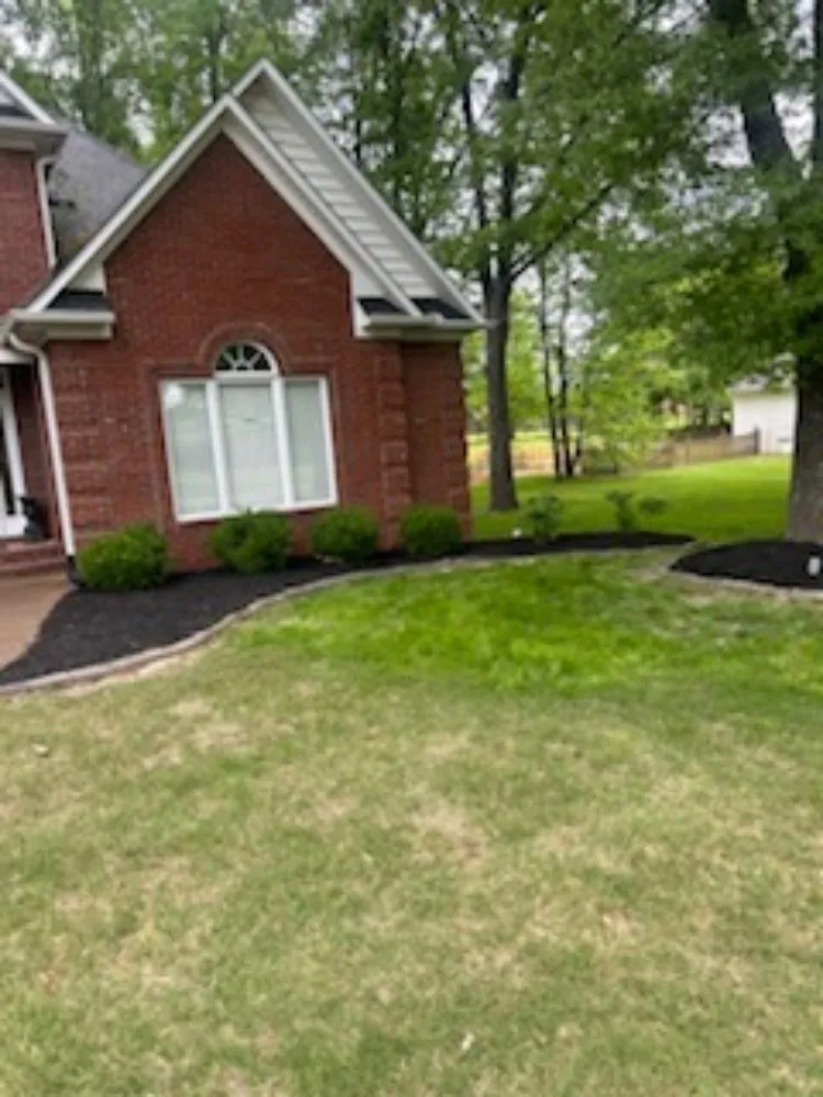 Professional landscaping services experts serving Jackson, TN - Bp Mowing & Company