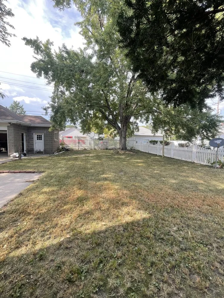 Custom residential landscaping in Grand Island, NE by Bps Cuttin Yards