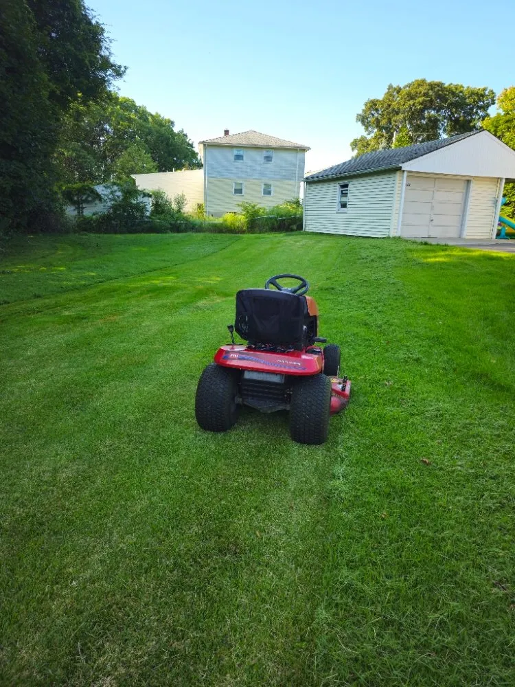 Professional landscaping services experts serving West Haven, CT - BQ Landscaping