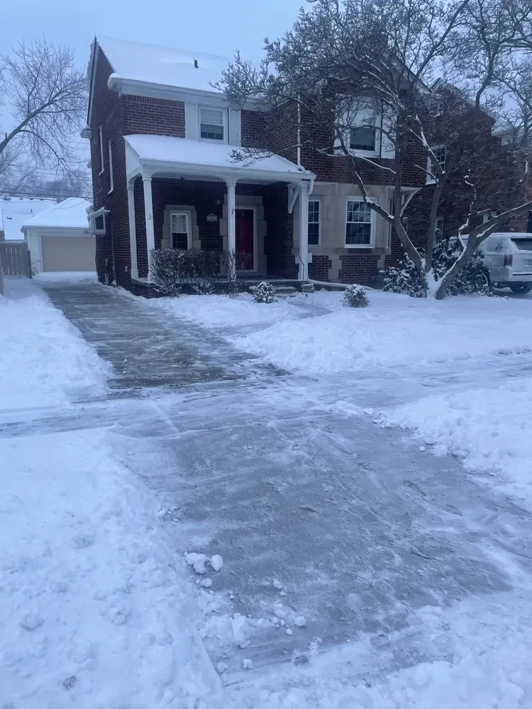 Local landscape design experts serving Taylor, MI - B&R Care Services