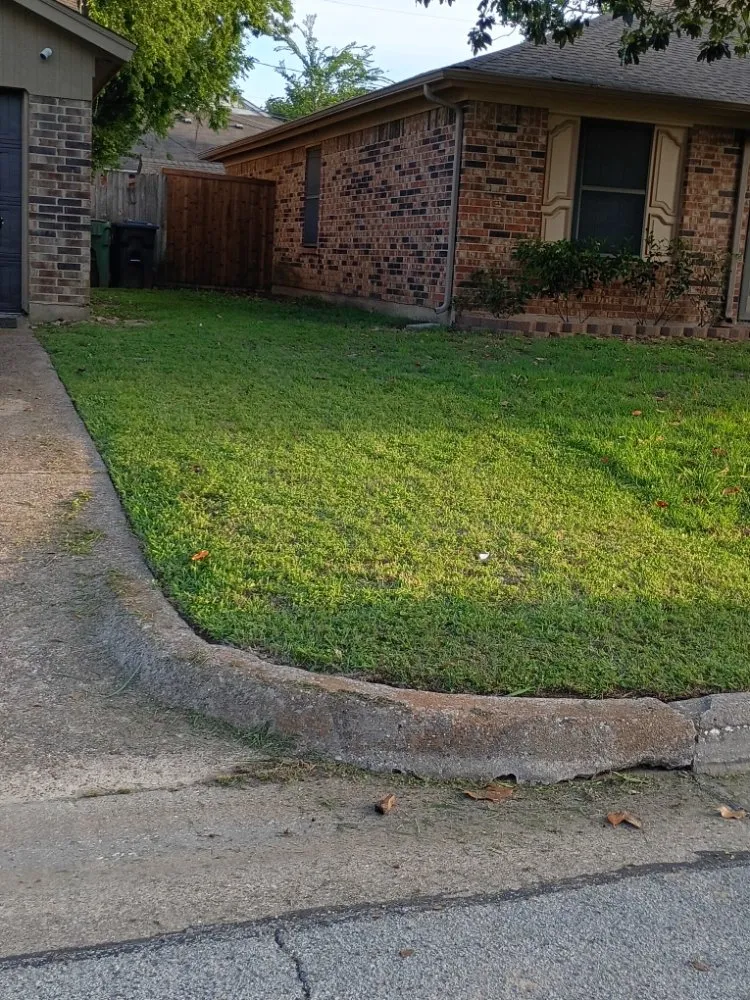 Trusted residential landscaping with custom design across Arlington, TX - B&R Grasscutting & Lawn Maintenance