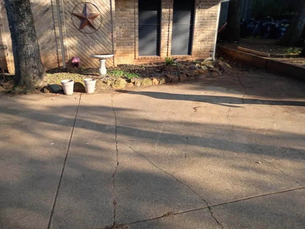 Professional landscaping services for homes in Arlington, TX by B&R Grasscutting & Lawn Maintenance