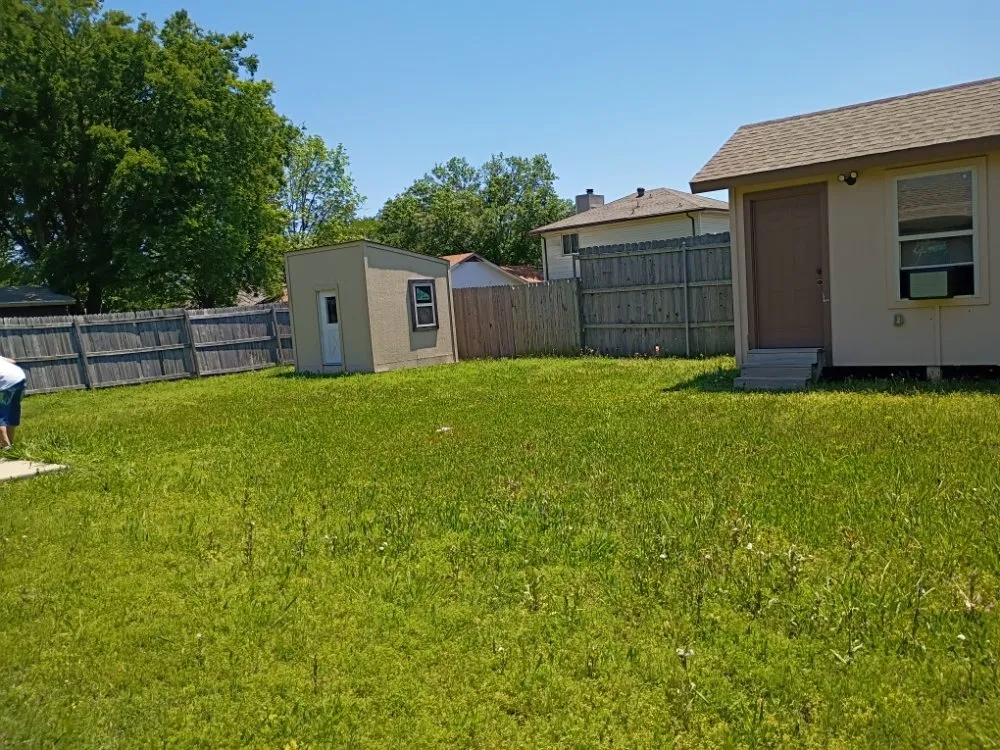 Trusted yard maintenance with custom design in Arlington, TX by B&R Grasscutting & Lawn Maintenance