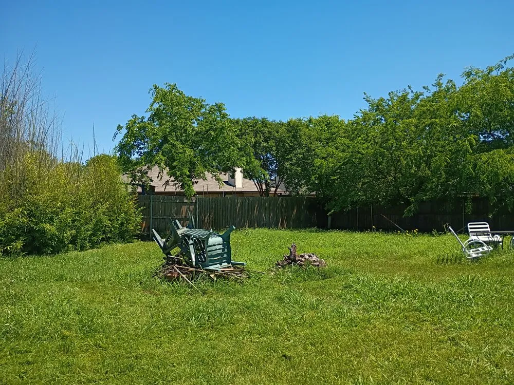 Reliable residential landscaping in Arlington, TX by B&R Grasscutting & Lawn Maintenance