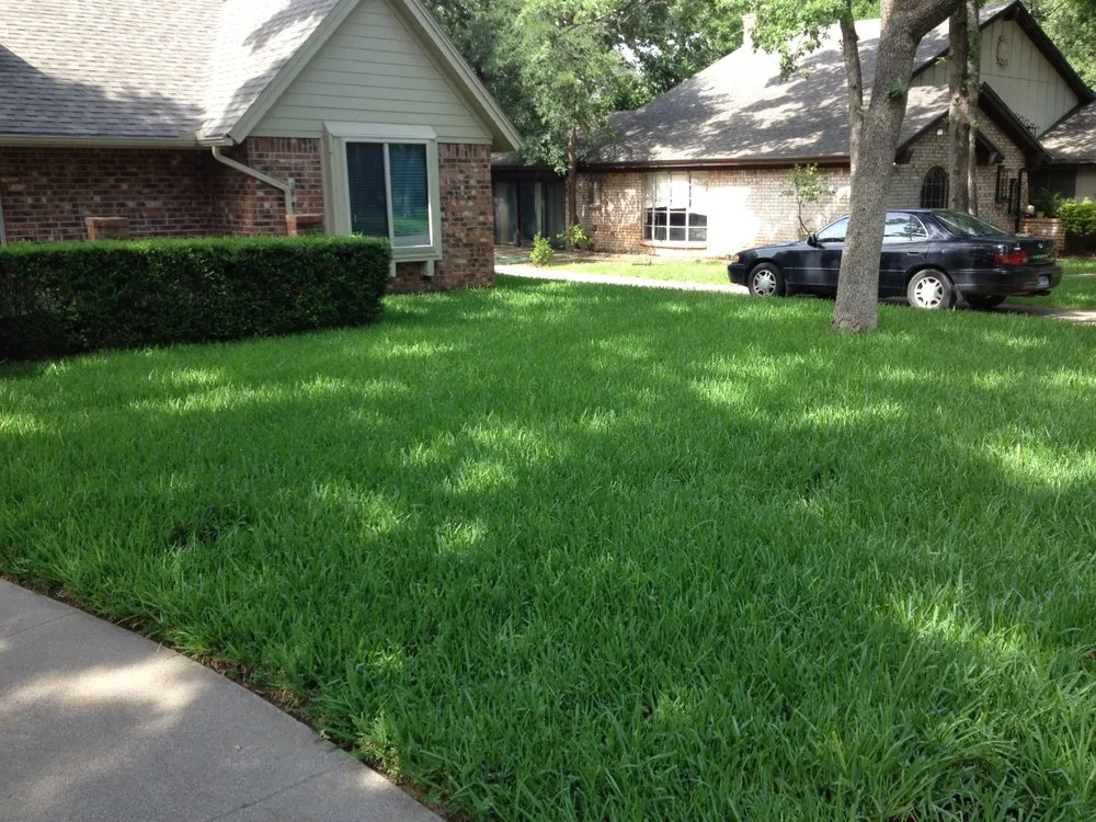 Professional garden landscaping in Lewisville, TX - BR Green Lawn Care