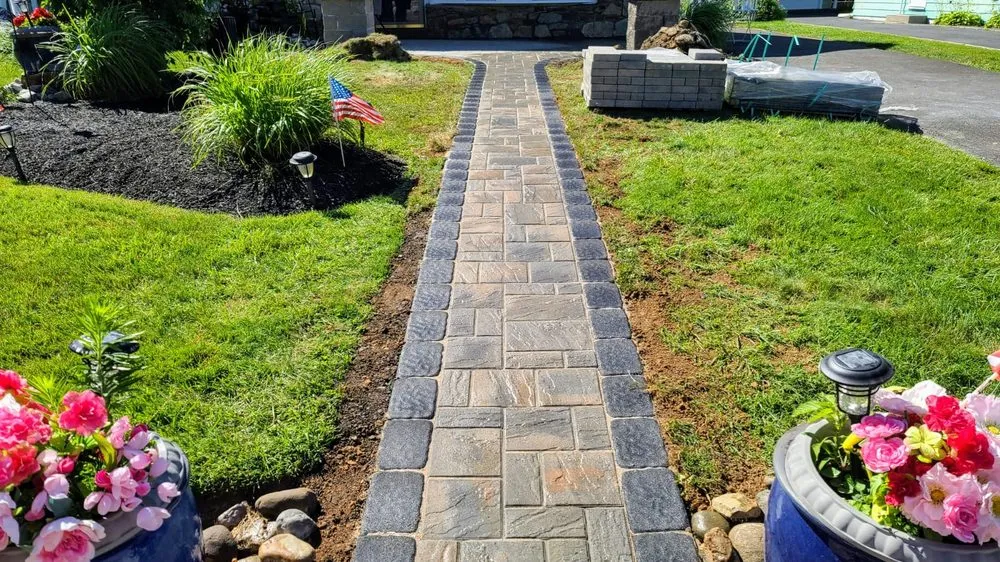 Professional yard maintenance experts serving Philadelphia, PA - BR Hardscape and Landscape Design