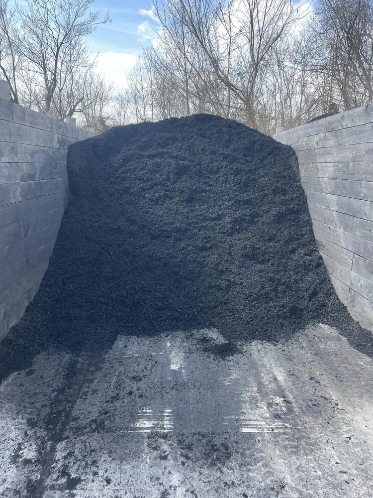 Custom yard maintenance in Selinsgrove, PA by B&R Lawn Care