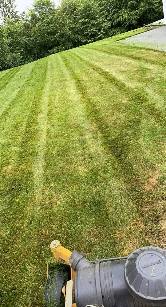 Reliable lawn mowing service in Windham, CT - BR Lawn Care