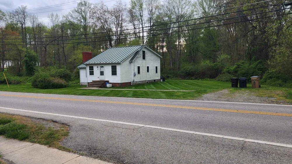 Expert lawn mowing service for beautiful yards in North East, MD by B&R Lawn Maintenance