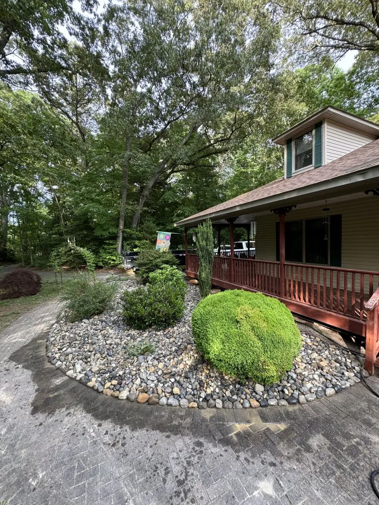 Trusted garden landscaping in Delmar, DE - B&R Property Services