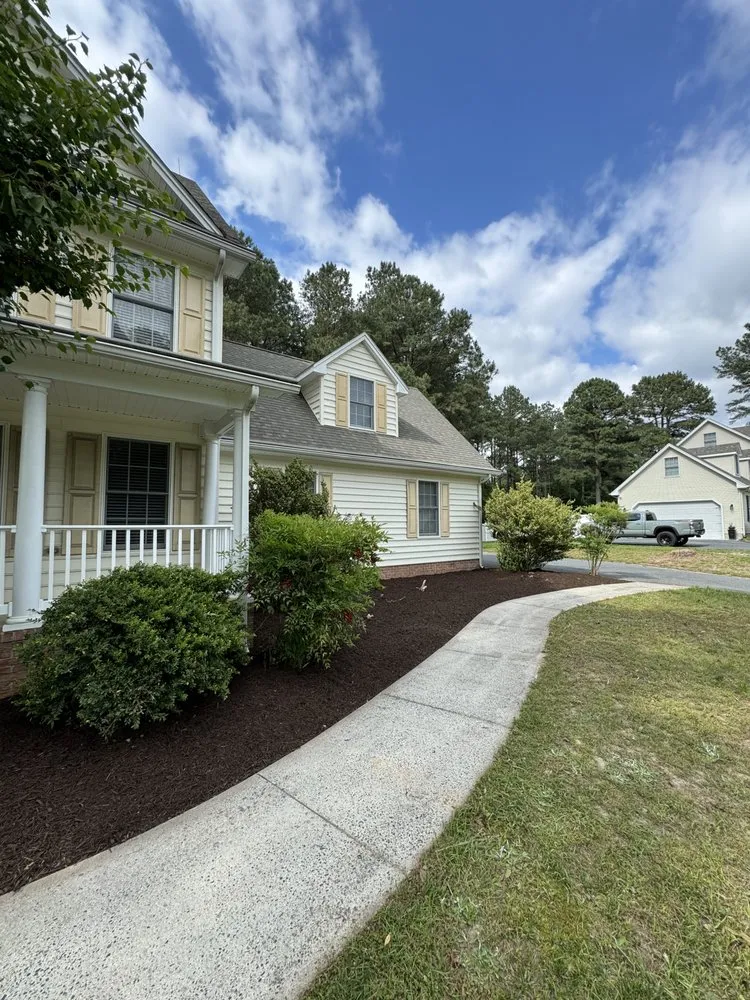 Custom landscape design for beautiful yards in Delmar, DE by B&R Property Services