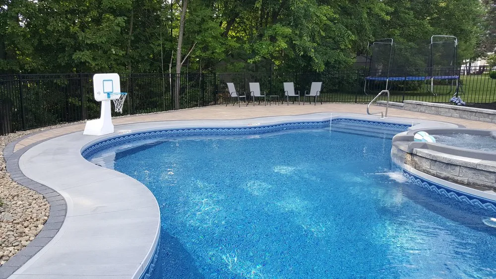 Expert garden landscaping experts serving Rensselaer, NY - Brad Rose Landscaping