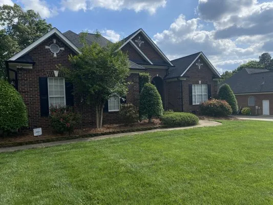 Bradens Landscaping Logo