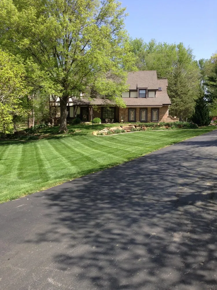 Local lawn mowing service in Kansas City, MO by Bradford Street Lawn & Landscape, LLC