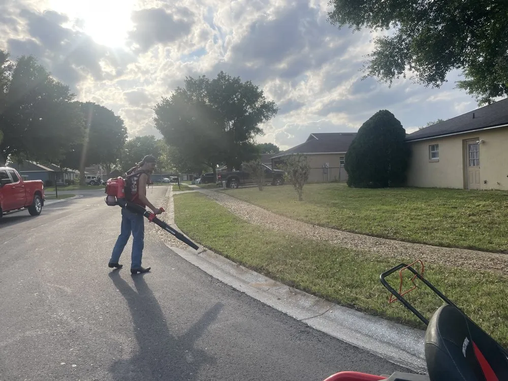 Reliable landscaping services in Winter Haven, FL by Bradford’s Lawn & Garden Care