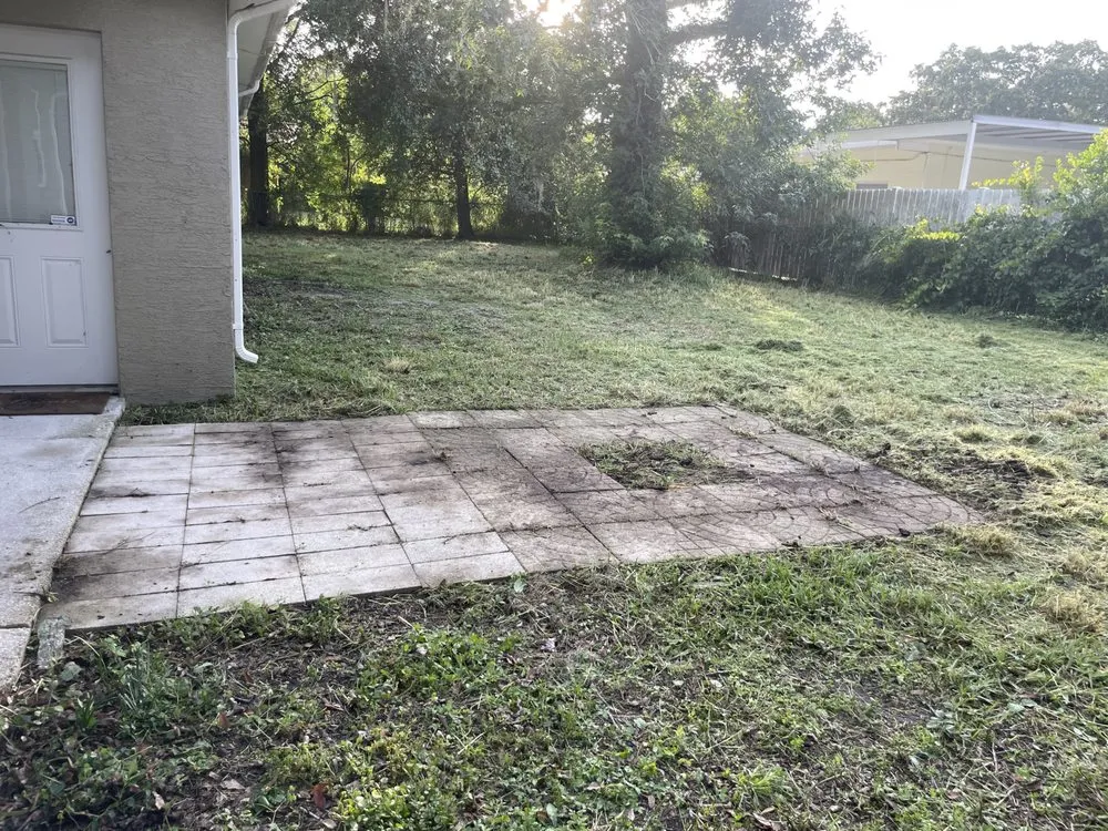 Reliable yard cleanup service experts serving Winter Haven, FL - Bradford’s Lawn & Garden Care