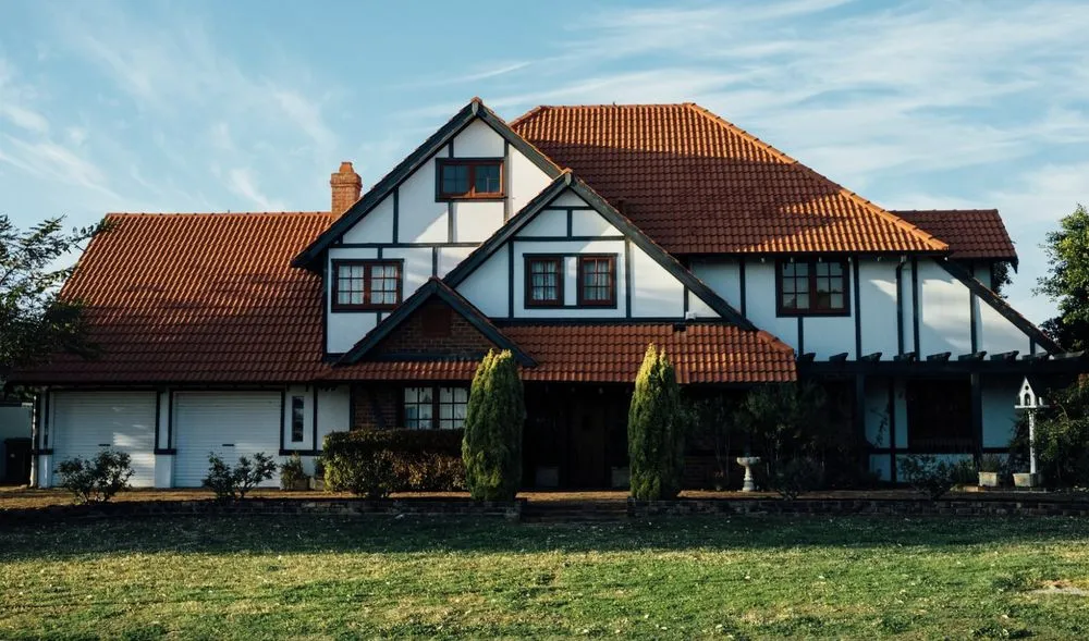 Expert lawn care service experts serving Durand, MI - Bradley's Lawn Busters