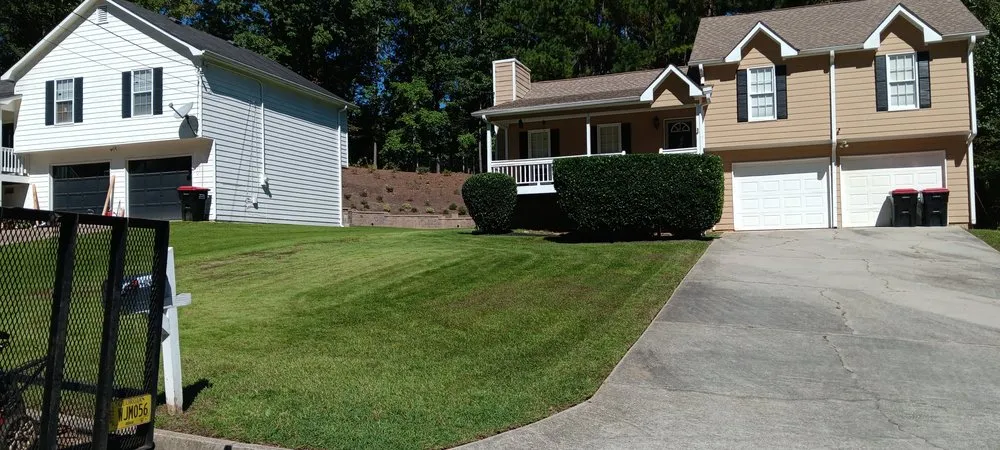 Professional garden landscaping in Douglasville, GA - Bradley's Lawn Service