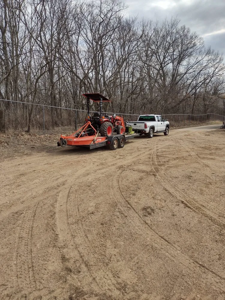 Top-rated lawn mowing service in Battle Creek, MI by Brad's Lawn Services