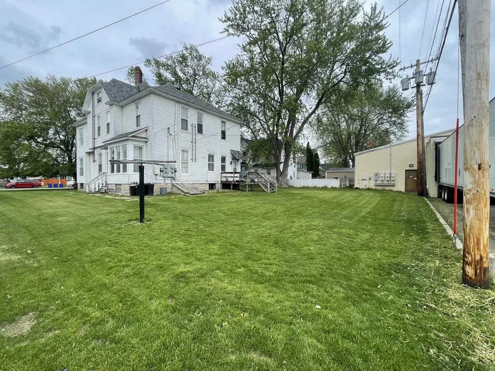 Top-rated residential landscaping for outdoor upgrades across Wellman, IA - Brad’s Lawnmowing services