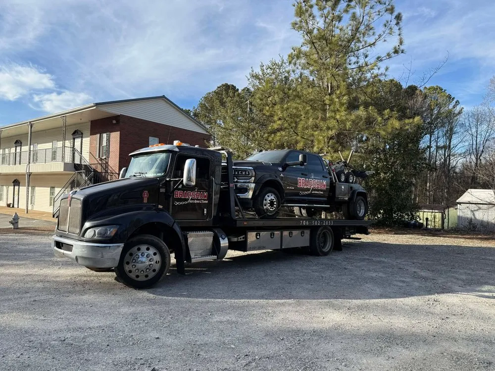 Top-rated yard cleanup service in Canton, GA - Bradshaw Complete