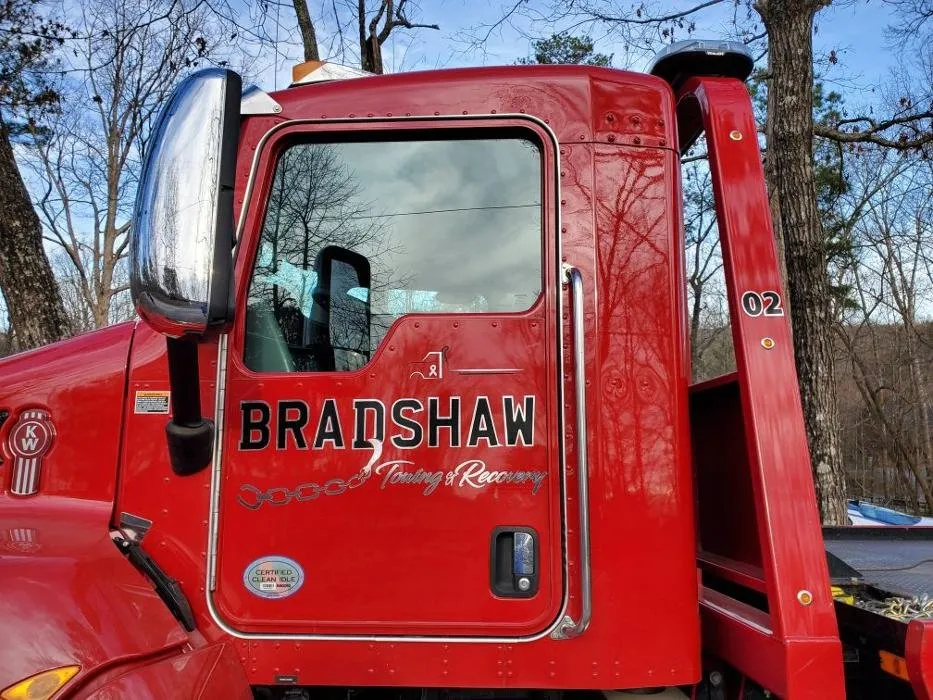 Reliable lawn care service in Canton, GA by Bradshaw Complete