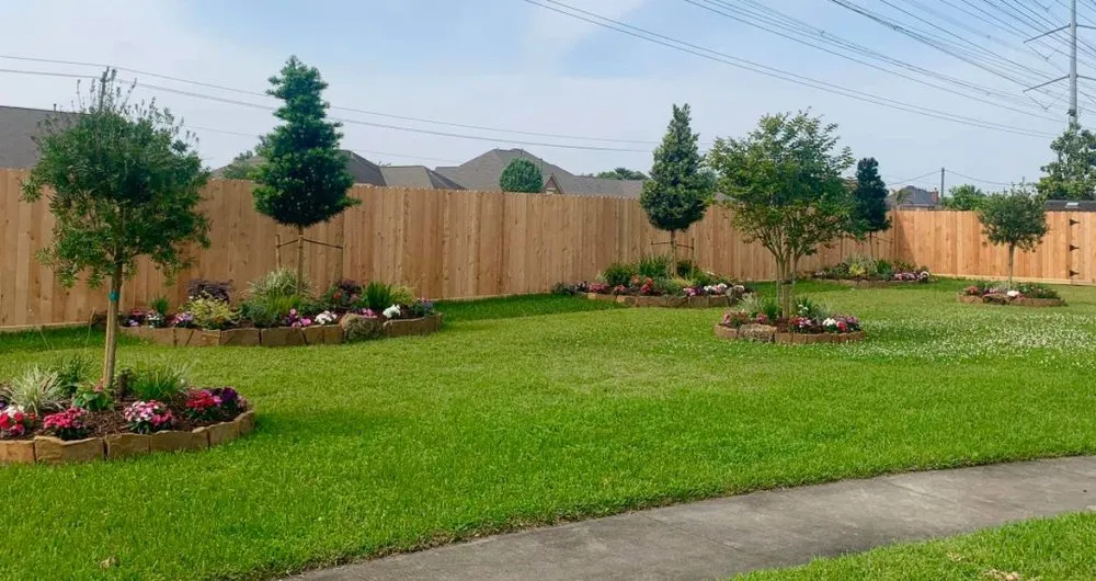 Affordable outdoor landscaping in Deer Park, TX by Bradshaw Landscaping
